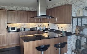 Rathlin Apartments, Apt4 2 Ramore Avenue Portrush Bt56 8Bb